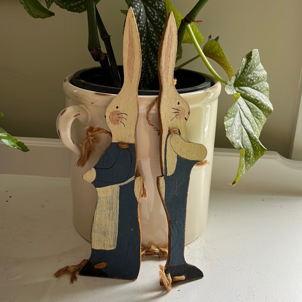 Vintage Country Bunnies Wood Cutouts Set of 2